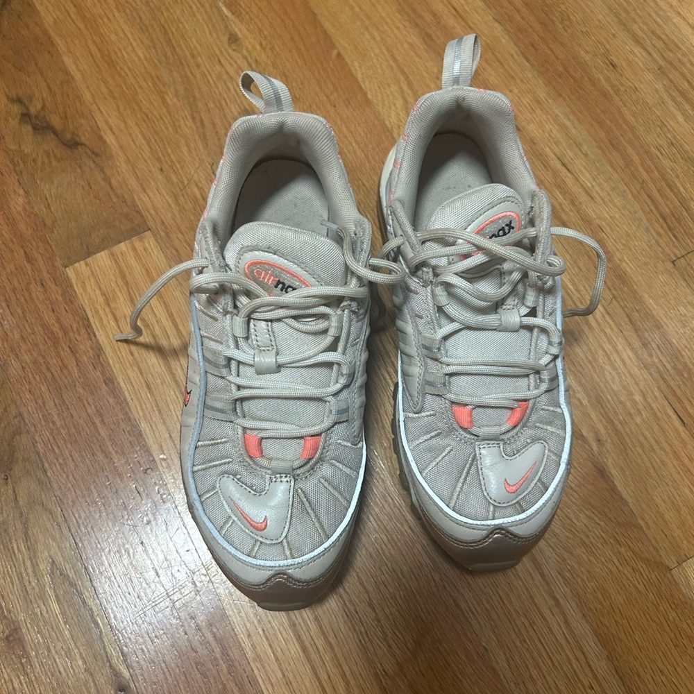 Nike Air Max Beige and Coral Sneakers